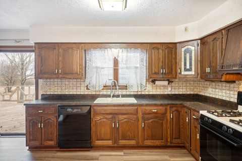 Tiny photo for 67 Crestview Drive, Geneseo, IL 61254 (MLS # 12564303)