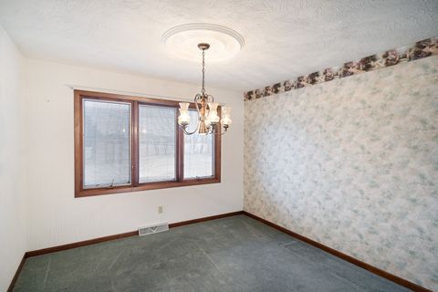 Tiny photo for 67 Crestview Drive, Geneseo, IL 61254 (MLS # 12564303)