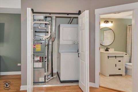 Tiny photo for 2537 Prairie Avenue #2E, Evanston, IL 60201 (MLS # 12614333)