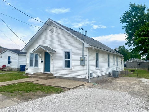 Photo of 206 S Horn ST S, West Frankfort, IL 62896 (MLS # 12683344)