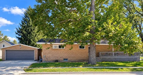 Tiny photo for 402 E 19th Street, Sterling, IL 61081 (MLS # 12773096)