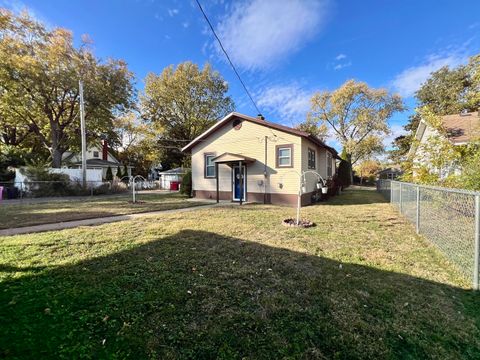 Tiny photo for 1311 W Hill Street, Champaign, IL 61821 (MLS # 12498325)