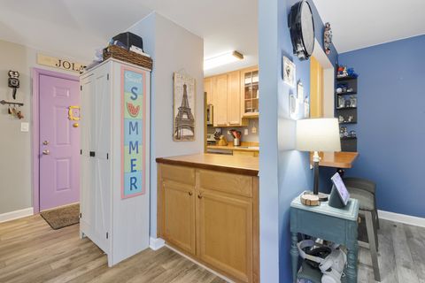 Tiny photo for 2415 N Kennicott Drive #1D, Arlington Heights, IL 60004 (MLS # 12513212)