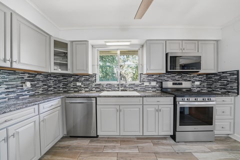 Tiny photo for 141 E Potter Street, Wood Dale, IL 60191 (MLS # 12781980)