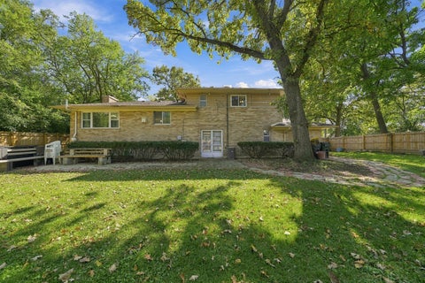 Tiny photo for 141 E Potter Street, Wood Dale, IL 60191 (MLS # 12781980)