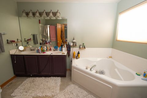 Tiny photo for 990 Wilkinson Lane, North Aurora, IL 60542 (MLS # 12683519)