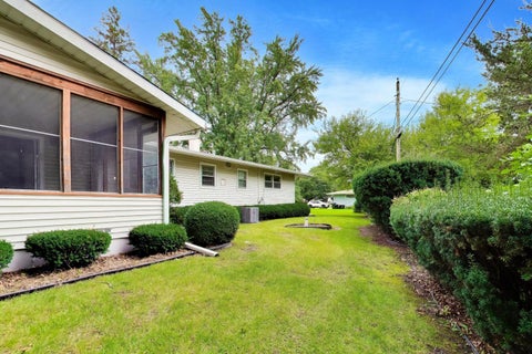 Tiny photo for 4917 Bonner Drive, McHenry, IL 60050 (MLS # 12795947)