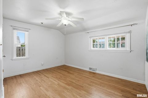 Tiny photo for 1011 36TH Avenue, East Moline, IL 61244 (MLS # QC4270108)