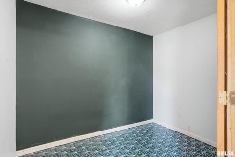 Tiny photo for 1011 36TH Avenue, East Moline, IL 61244 (MLS # QC4270108)