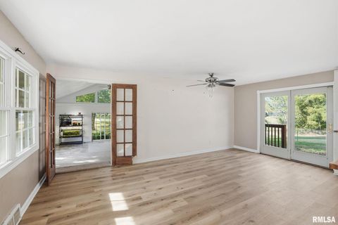 Tiny photo for 1011 36TH Avenue, East Moline, IL 61244 (MLS # QC4270108)