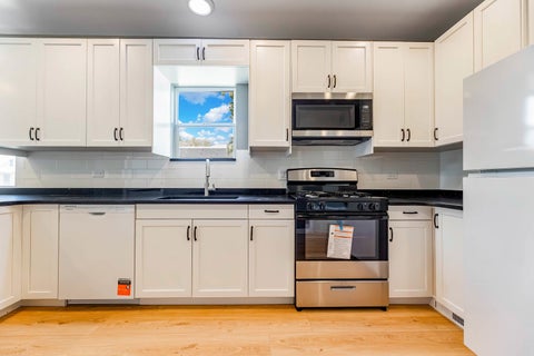 Tiny photo for 6501 S Claremont Avenue, Chicago, IL 60636 (MLS # 12683831)