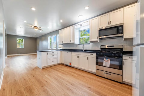 Tiny photo for 6501 S Claremont Avenue, Chicago, IL 60636 (MLS # 12683831)