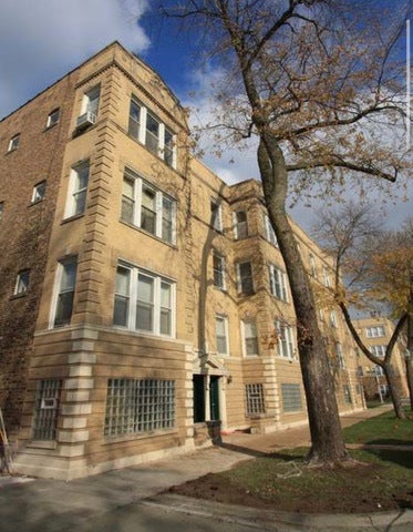 Photo of 3238 W Berteau Avenue #2E, Chicago, IL 60618 (MLS # 12769432)