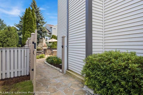 Tiny photo for 9011 Coppergate Road, Woodridge, IL 60517 (MLS # 12675125)