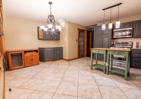 Tiny photo for 3305 Pheasant Drive, Rolling Meadows, IL 60008 (MLS # 12753065)
