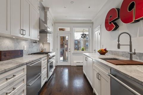 Tiny photo for 1433 W Rosemont Avenue #2W, Chicago, IL 60660 (MLS # 12623892)