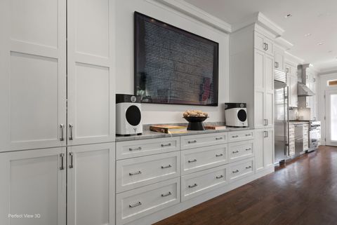 Tiny photo for 1433 W Rosemont Avenue #2W, Chicago, IL 60660 (MLS # 12623892)