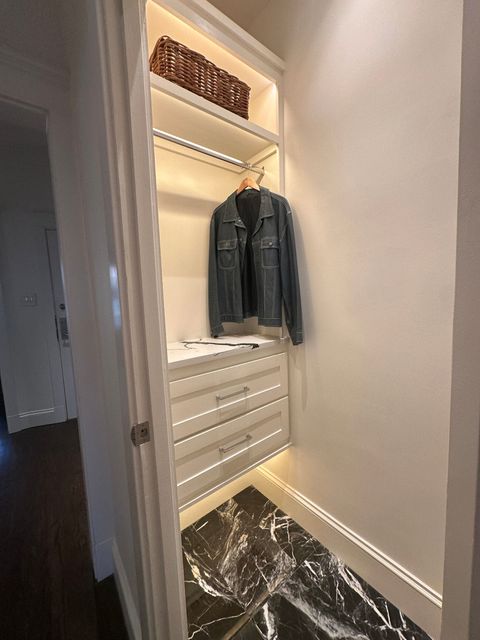 Tiny photo for 1433 W Rosemont Avenue #2W, Chicago, IL 60660 (MLS # 12623892)