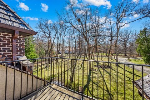 Tiny photo for 936 E Ringwood Road, Lake Forest, IL 60045 (MLS # 12571823)