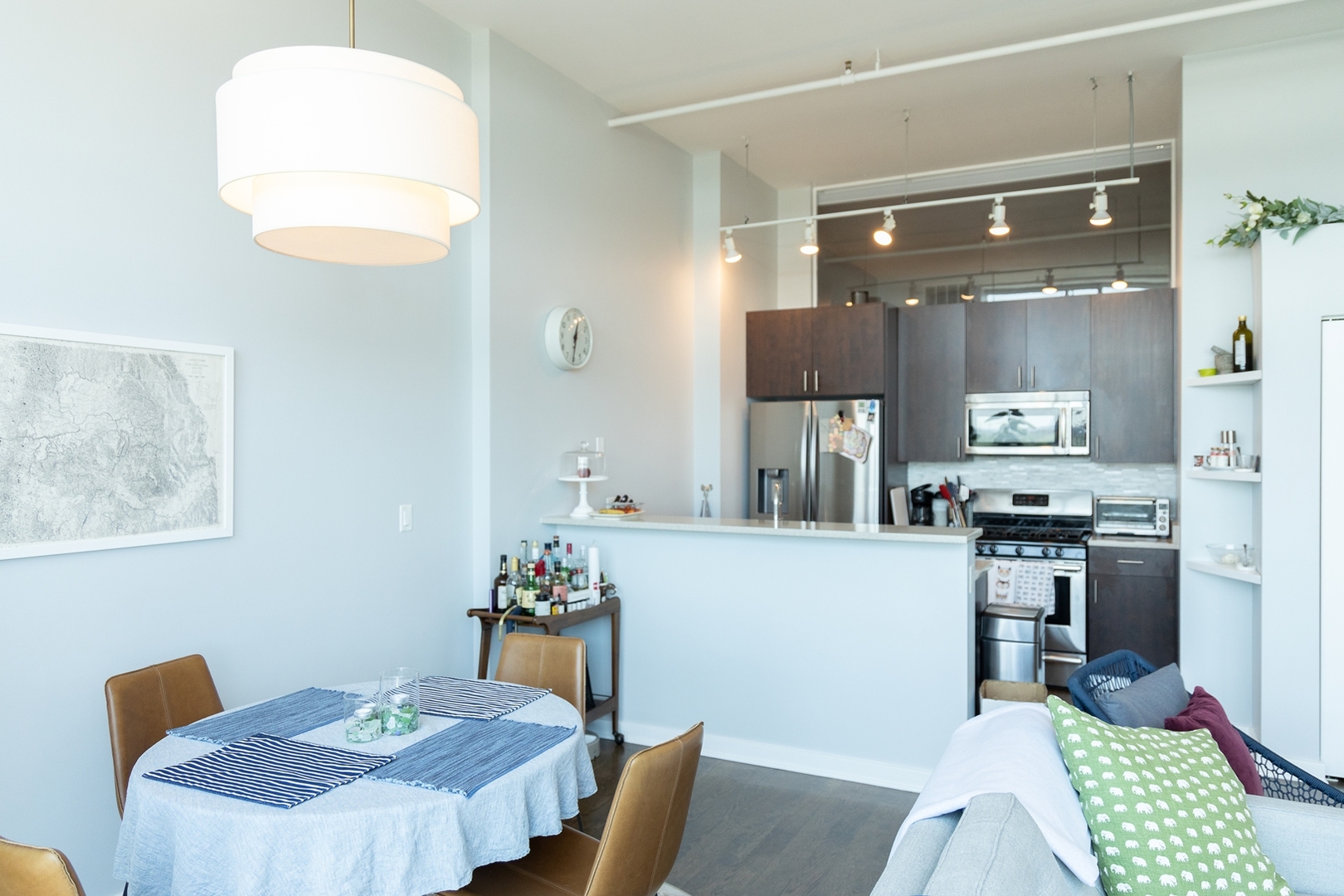 1224 W Van Buren Street 805