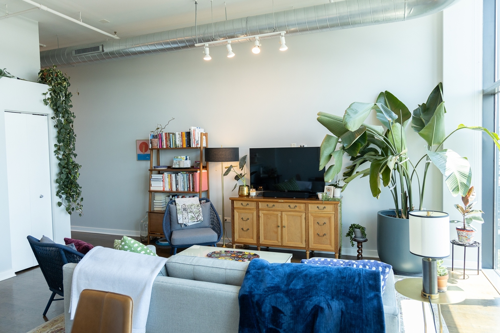 1224 W Van Buren Street 805