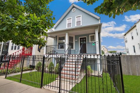 Photo of 3142 N Christiana Avenue, Chicago, IL 60618 (MLS # 12637104)