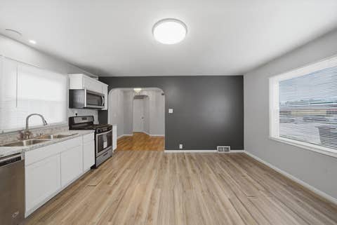 Tiny photo for 1517 E Roosevelt Road, Wheaton, IL 60187 (MLS # 12649890)