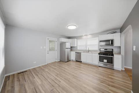 Tiny photo for 1517 E Roosevelt Road, Wheaton, IL 60187 (MLS # 12649890)
