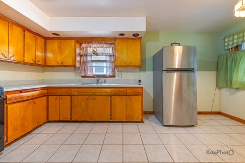 Tiny photo for 15214 Evers Street, Dolton, IL 60419 (MLS # 12647180)