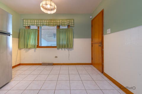 Tiny photo for 15214 Evers Street, Dolton, IL 60419 (MLS # 12647180)