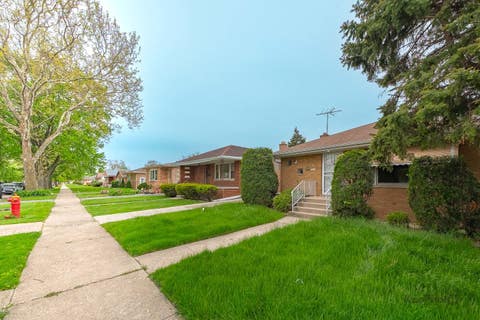 Tiny photo for 15214 Evers Street, Dolton, IL 60419 (MLS # 12647180)