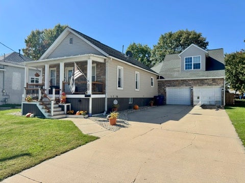 Photo of 1903 Laharpe Street, LaSalle, IL 61301 (MLS # 12783043)