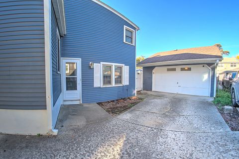 Tiny photo for 10950 S Homan Avenue, Chicago, IL 60655 (MLS # 12499308)