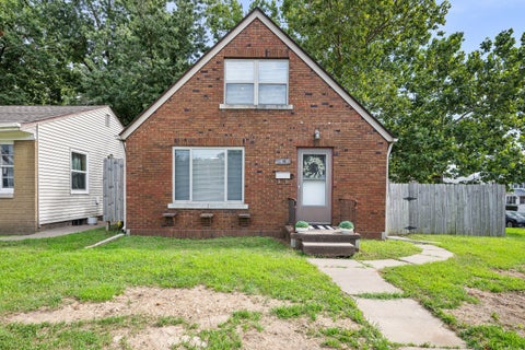 Photo of 2406 18TH Avenue, Rock Island, IL 61201 (MLS # 12719409)