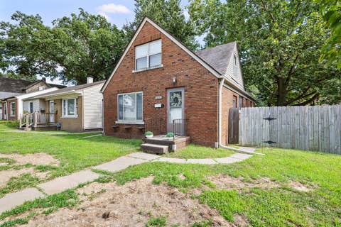 Tiny photo for 2406 18TH Avenue, Rock Island, IL 61201 (MLS # 12719409)