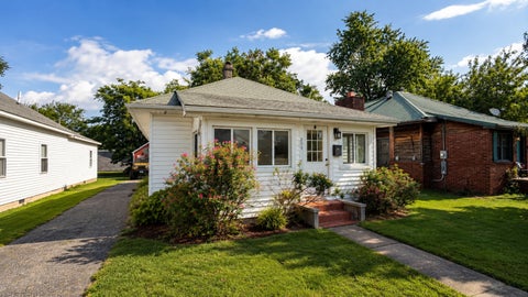 Photo of 209 W 19th Street, Metropolis, IL 62960 (MLS # 12736718)