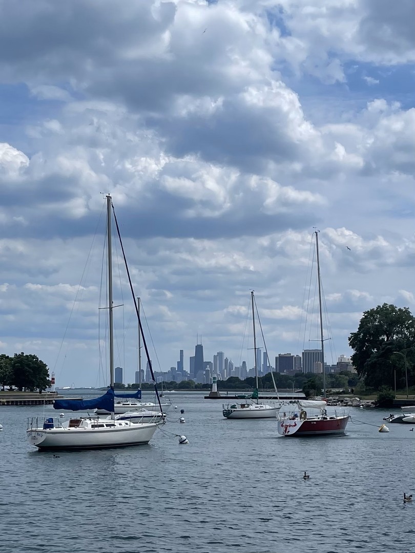 4250 N Marine Drive 2607