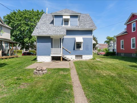 Tiny photo for 1720 Davie Street, Davenport, IA 52804 (MLS # 12547217)