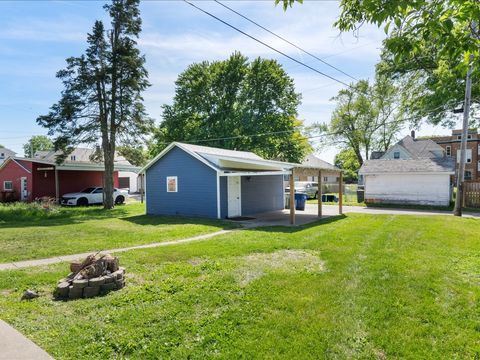 Tiny photo for 1720 Davie Street, Davenport, IA 52804 (MLS # 12547217)