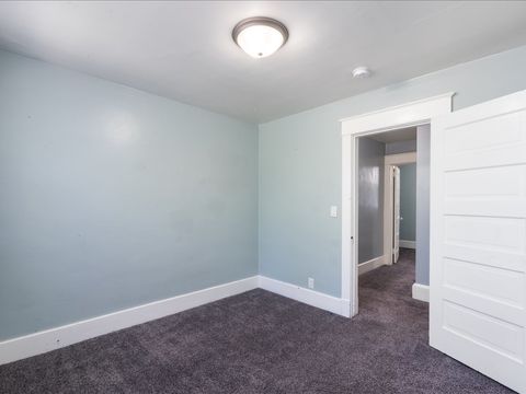 Tiny photo for 1720 Davie Street, Davenport, IA 52804 (MLS # 12547217)