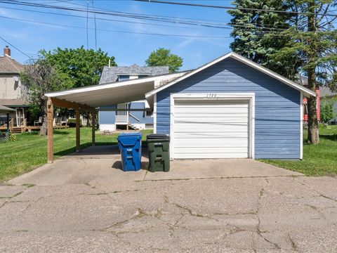 Tiny photo for 1720 Davie Street, Davenport, IA 52804 (MLS # 12547217)