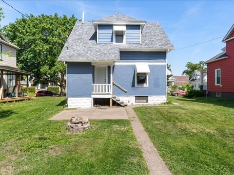 Tiny photo for 1720 Davie Street, Davenport, IA 52804 (MLS # 12547217)