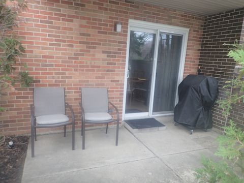 Tiny photo for 1127 S Old Wilke Road #101, Arlington Heights, IL 60005 (MLS # 12619454)