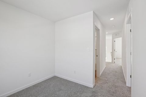 Tiny photo for 1403 Oakfield Lane, Pingree Grove, IL 60140 (MLS # 12490932)