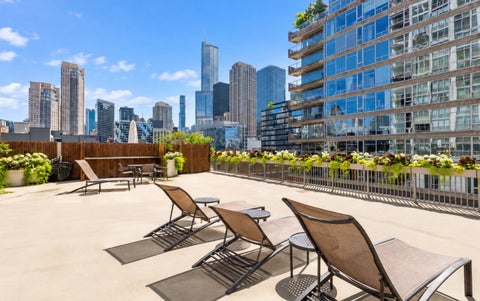 Tiny photo for 200 W GRAND Avenue #1506, Chicago, IL 60610 (MLS # 12780324)