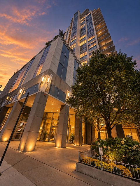 Photo of 200 W GRAND Avenue #1506, Chicago, IL 60610 (MLS # 12780324)