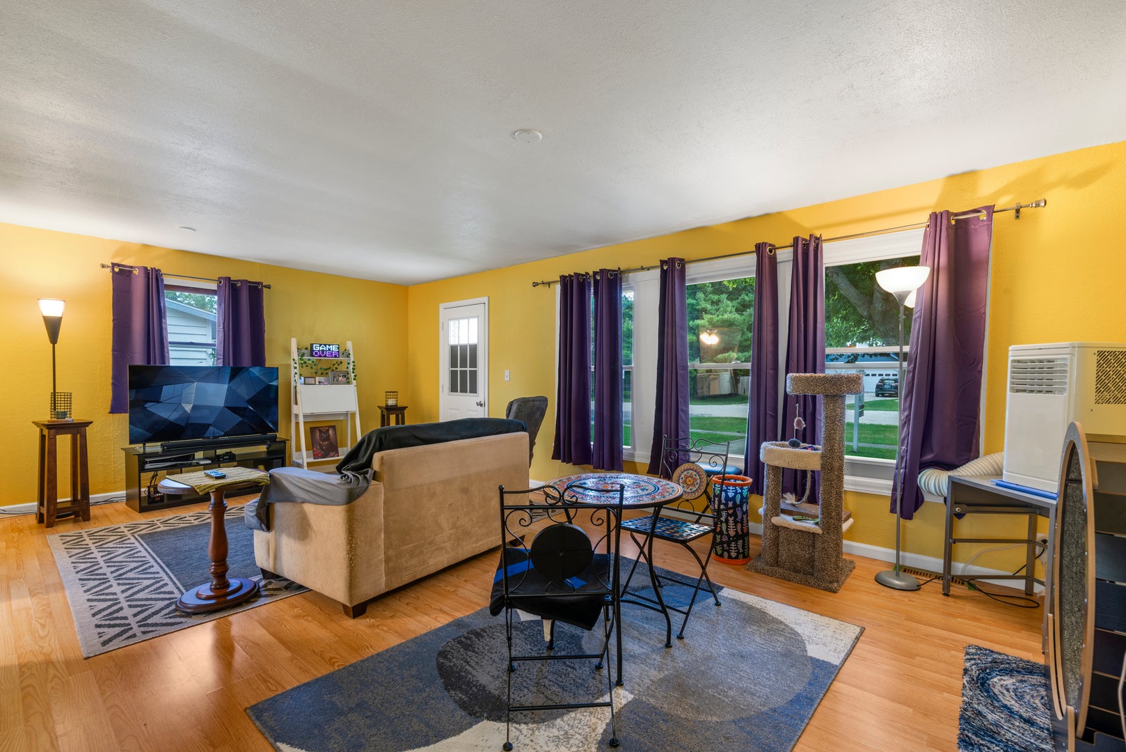 206 S 3rd Street