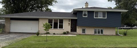 Photo of 643 N Iowa Avenue, Villa Park, IL 60181 (MLS # 12730297)