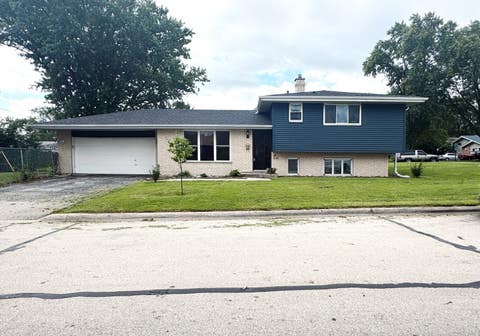 Tiny photo for 643 N Iowa Avenue, Villa Park, IL 60181 (MLS # 12730297)