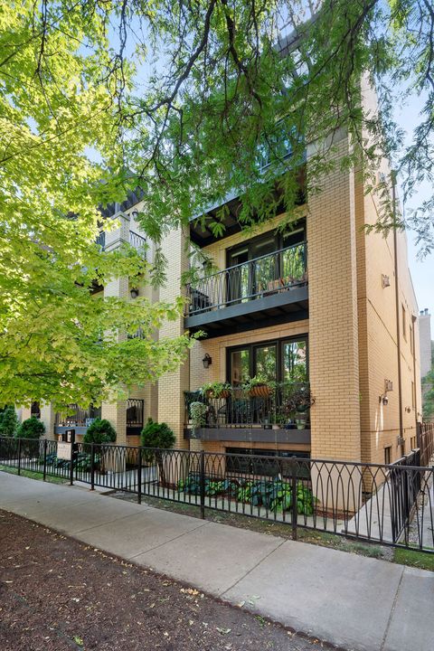 Photo of 2219 W Wabansia Avenue #3, Chicago, IL 60647 (MLS # 12468781)